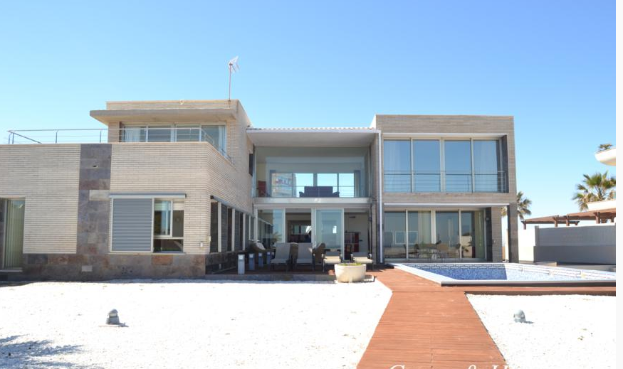 Costa Calida Immobilien in Nähe von Golf Resorts - Zwischen 2 Meeren, Villa vom Feinsten in La Manga del Mar Menor, Costa Calida