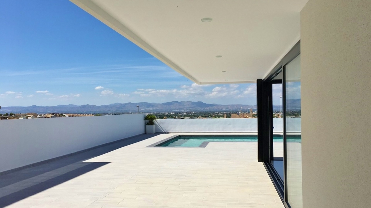 Costa Calida Properties close to Golf Resorts - Wonderful Detached Villa in La Manga del Mar Menor, Costa Calida